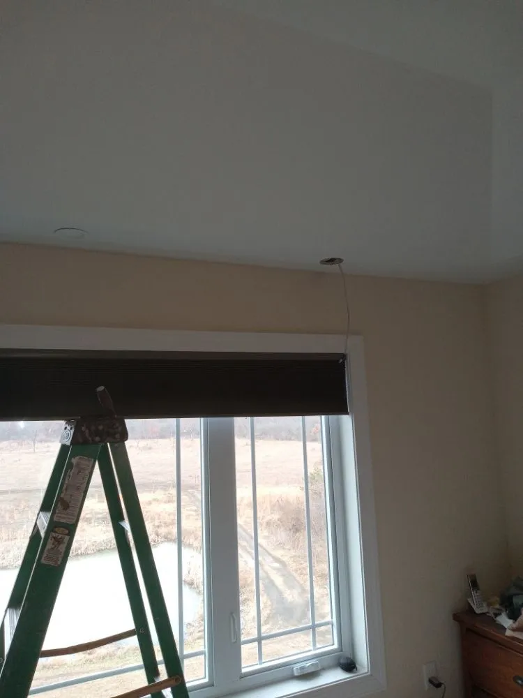 Licensed electrician providing electrical repair in Bunker Hill, WV - Ferguson Services