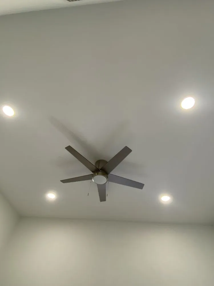 Slide of Fernandez Electrical Solutions