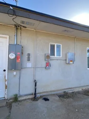 Fernandez Electrical Solutions Logo