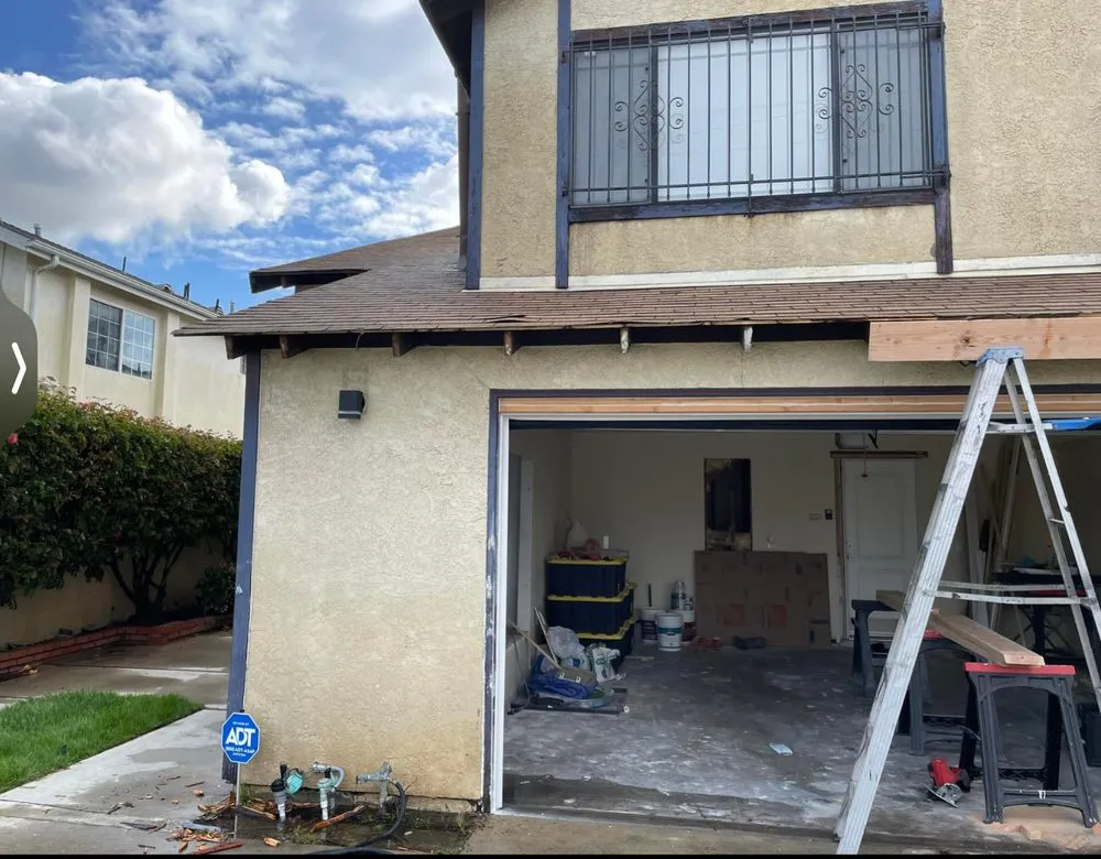 Slide of Fernandez Handyman Services