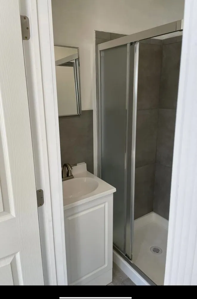 Slide of Fernandez Handyman Services