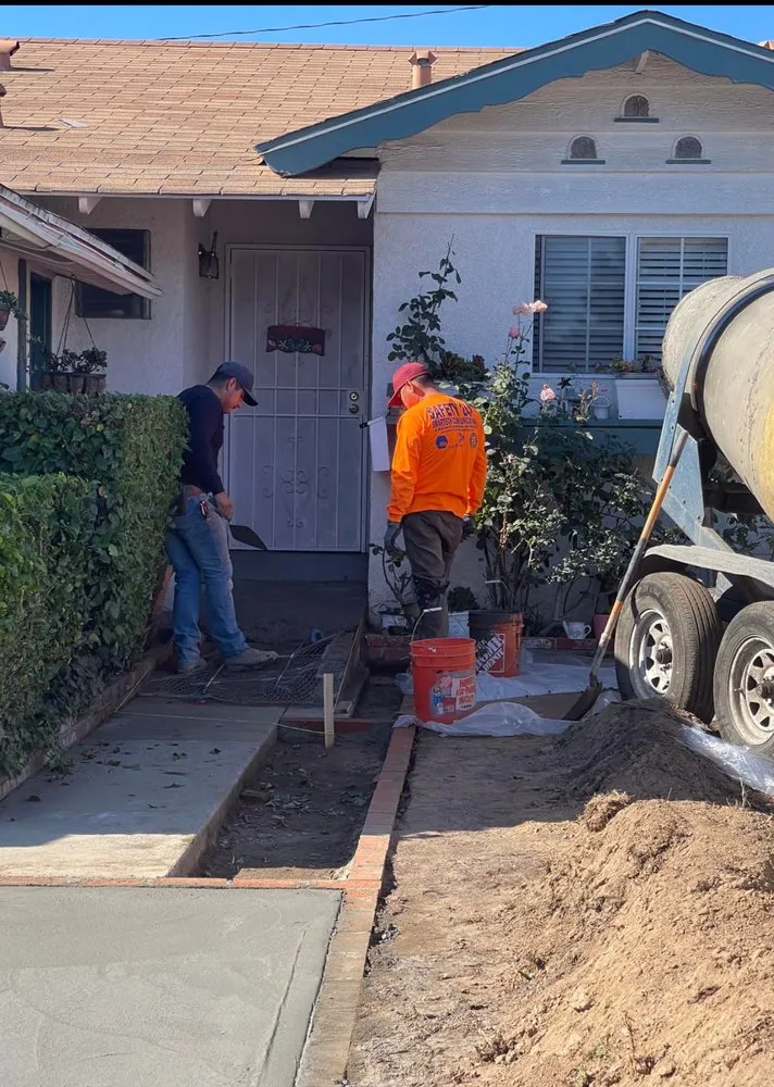 Slide of Fernandez Handyman Services