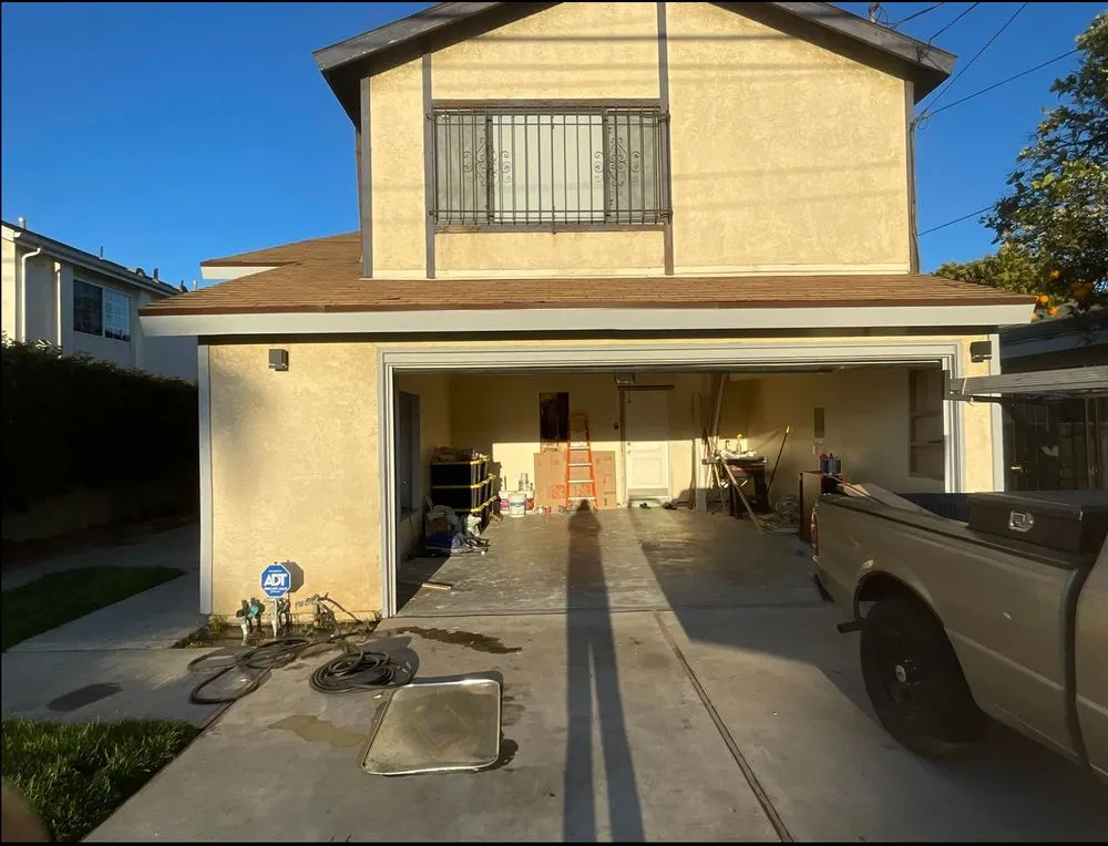 Slide of Fernandez Handyman Services