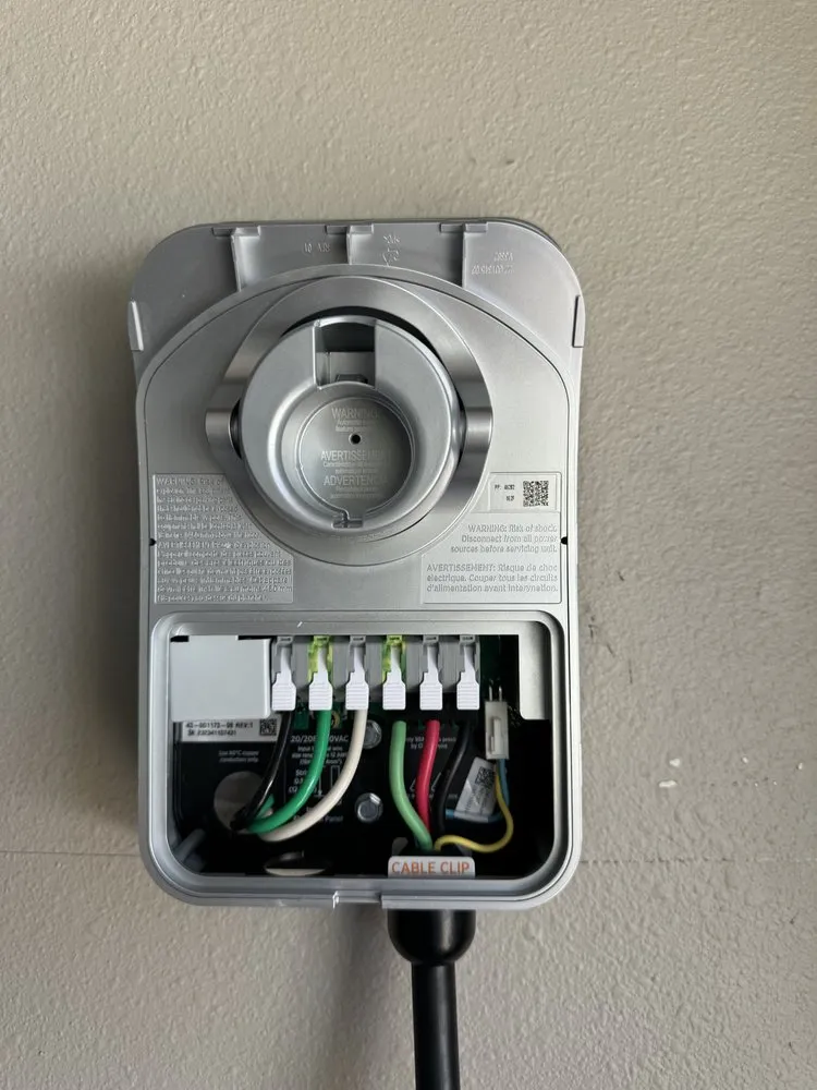 Affordable electrical repair experts serving Hilltop Mall, CA - Fernando Ruivo
