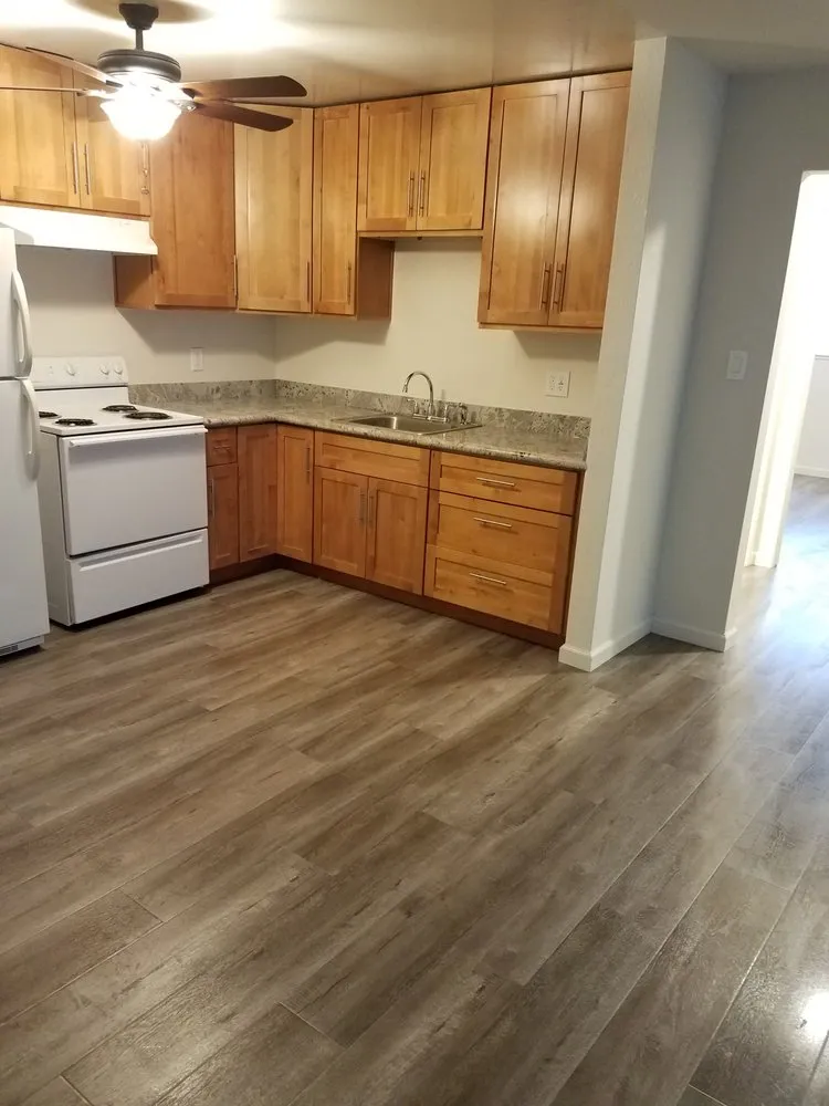 Slide of Ferreira Const