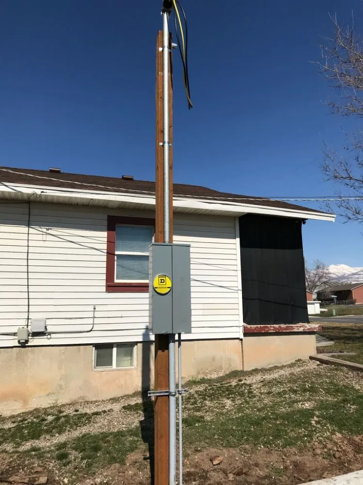 Slide of F&F Electric