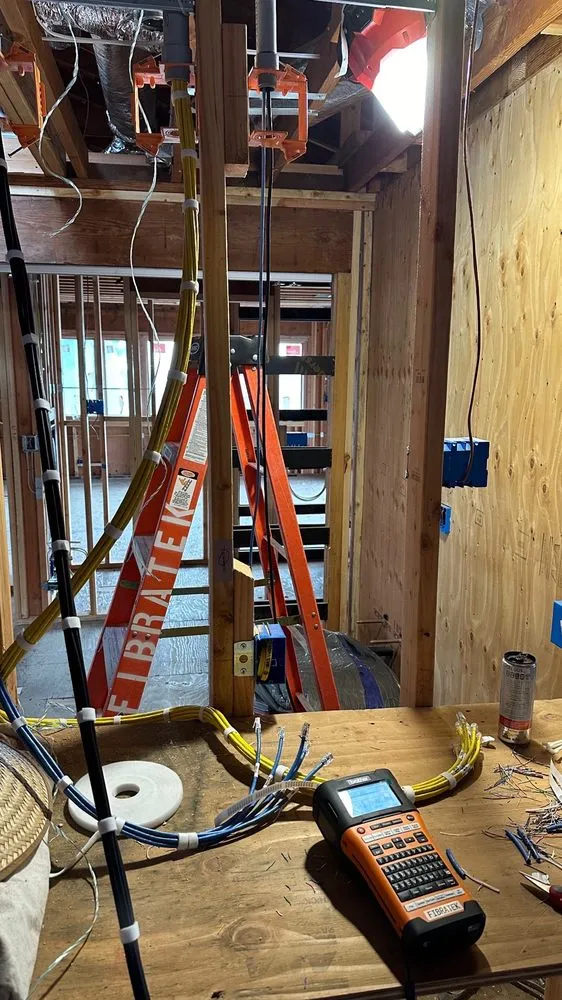 Slide of Fibra Electric