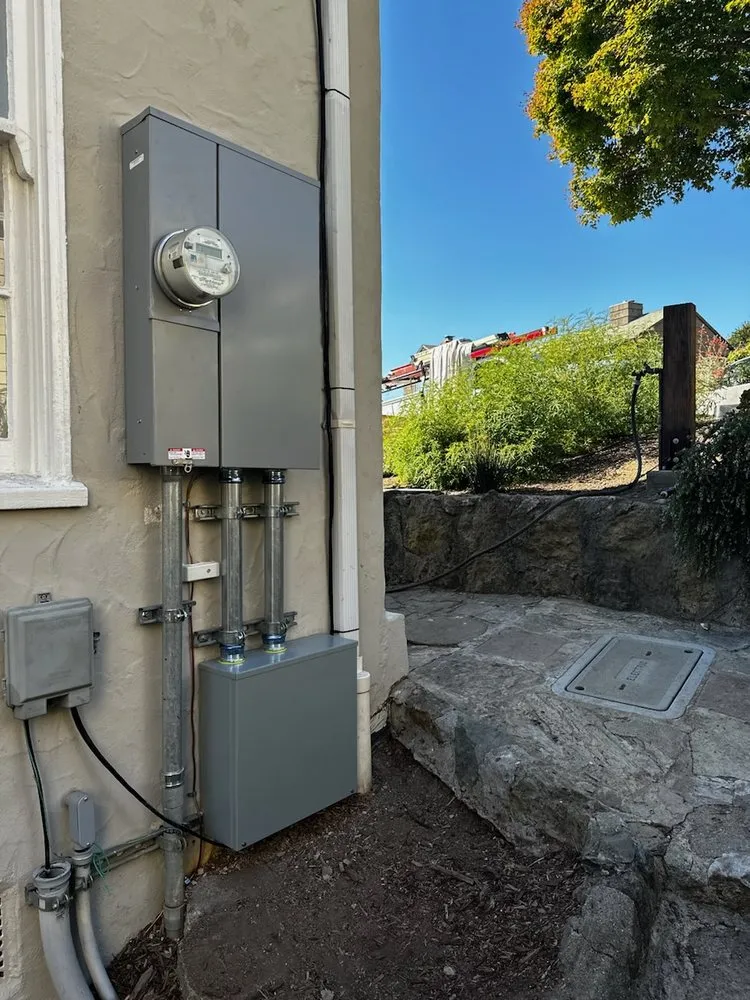 Slide of Fighting Amish Electric