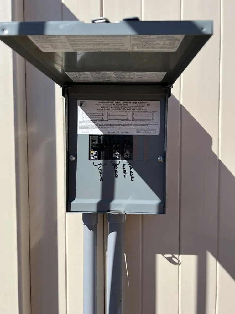 Professional outlet and switch repair experts serving ,  - Figure Electric