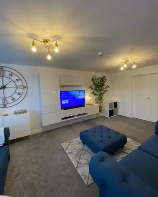 Figure Electrician Service Logo