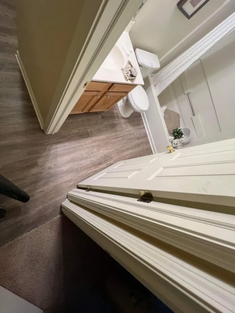 Slide of Finn and J flooring and more