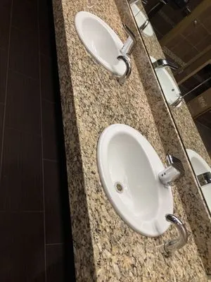 Firestone Handyman Logo