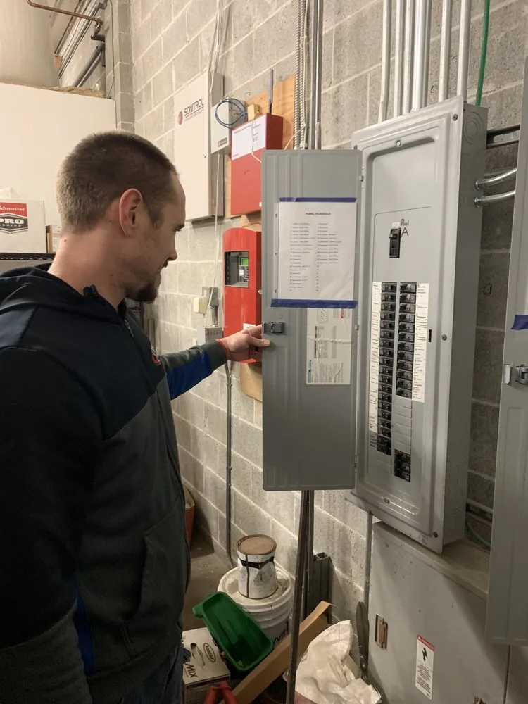 Licensed electrical repair in ,  by Fischer Electric