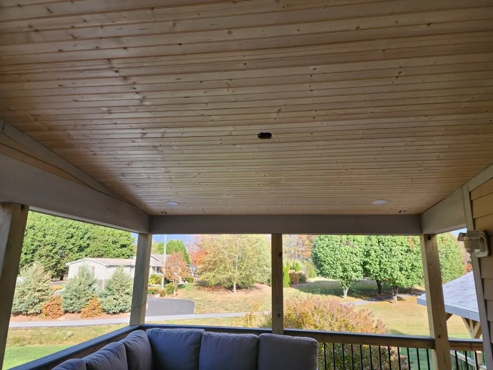 Affordable electrician providing electrical repair in , 