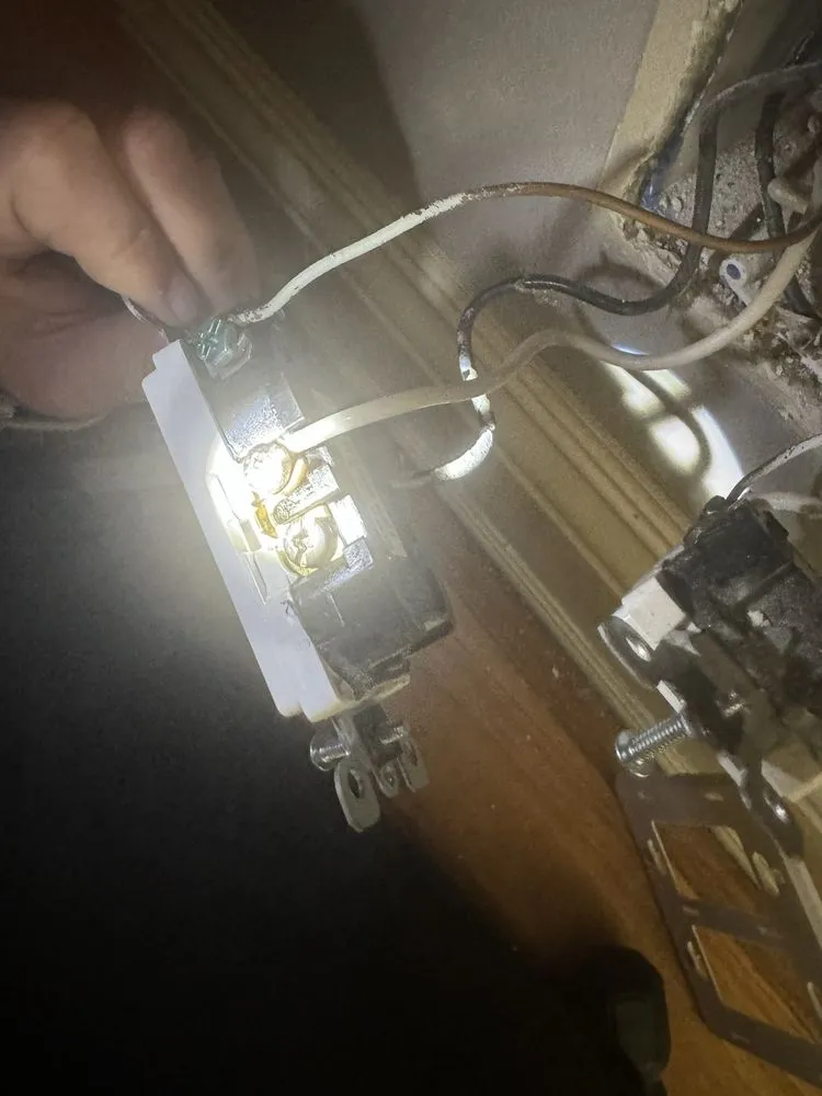 Expert electrical service for homes in lighting installation, by