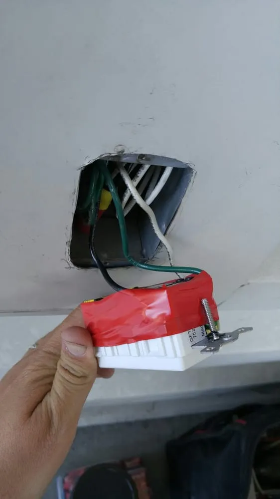 Emergency emergency electrical service experts serving , - Five or Free Electrical Solutions