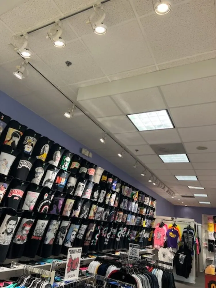 Reliable electrician providing outlet and switch repair in , 