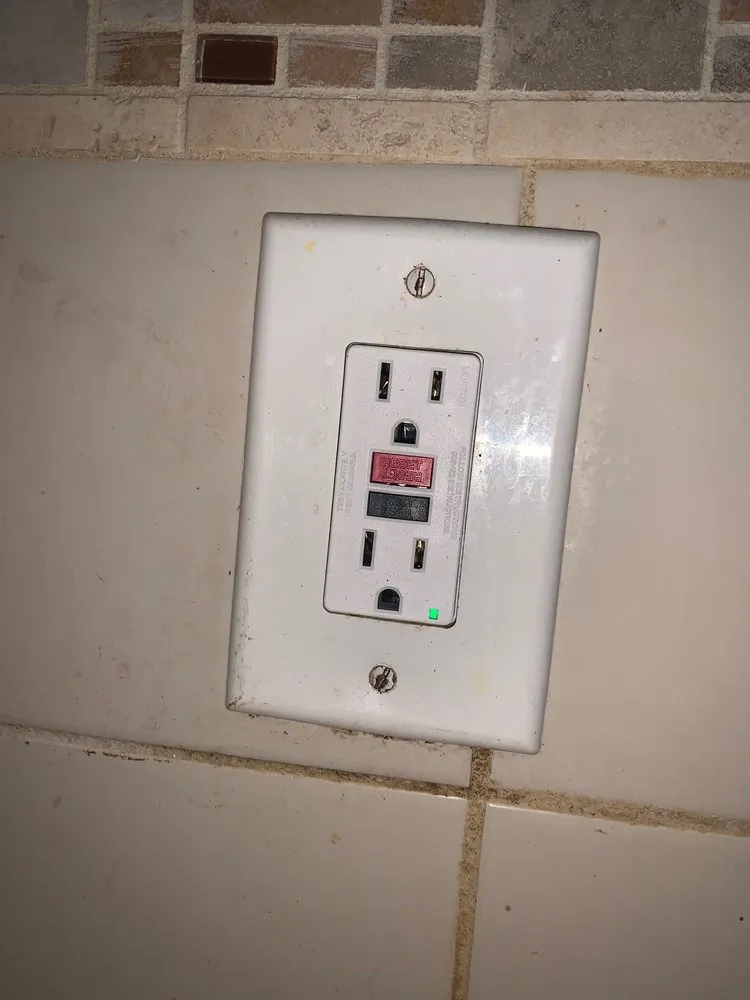 Slide of Five Star Electrical