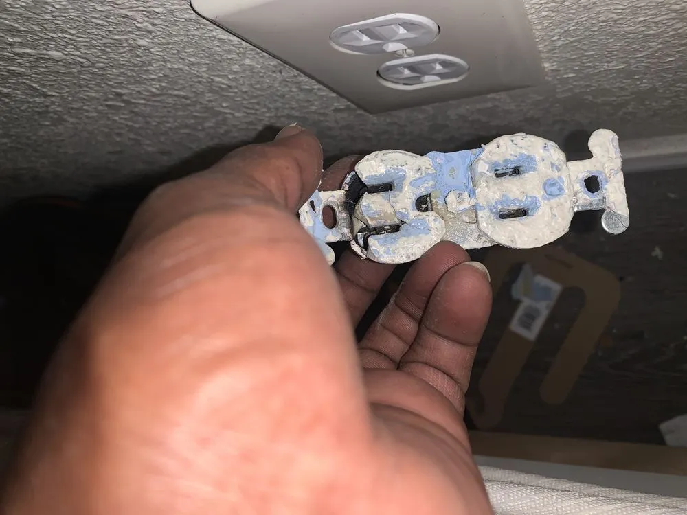 Slide of Five Star Electrical