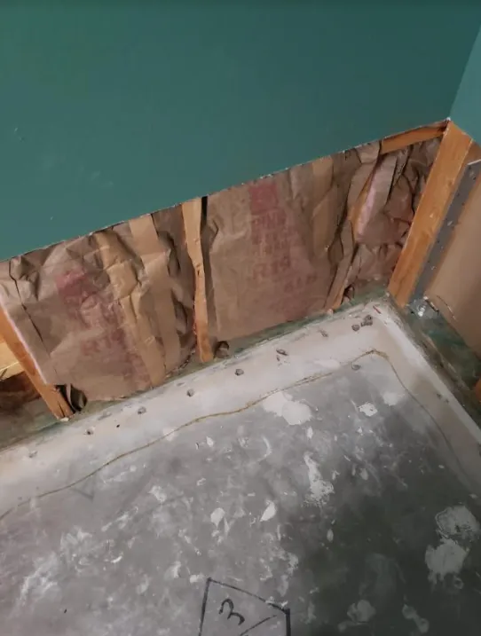 Professional electrician providing emergency electrical service in , 