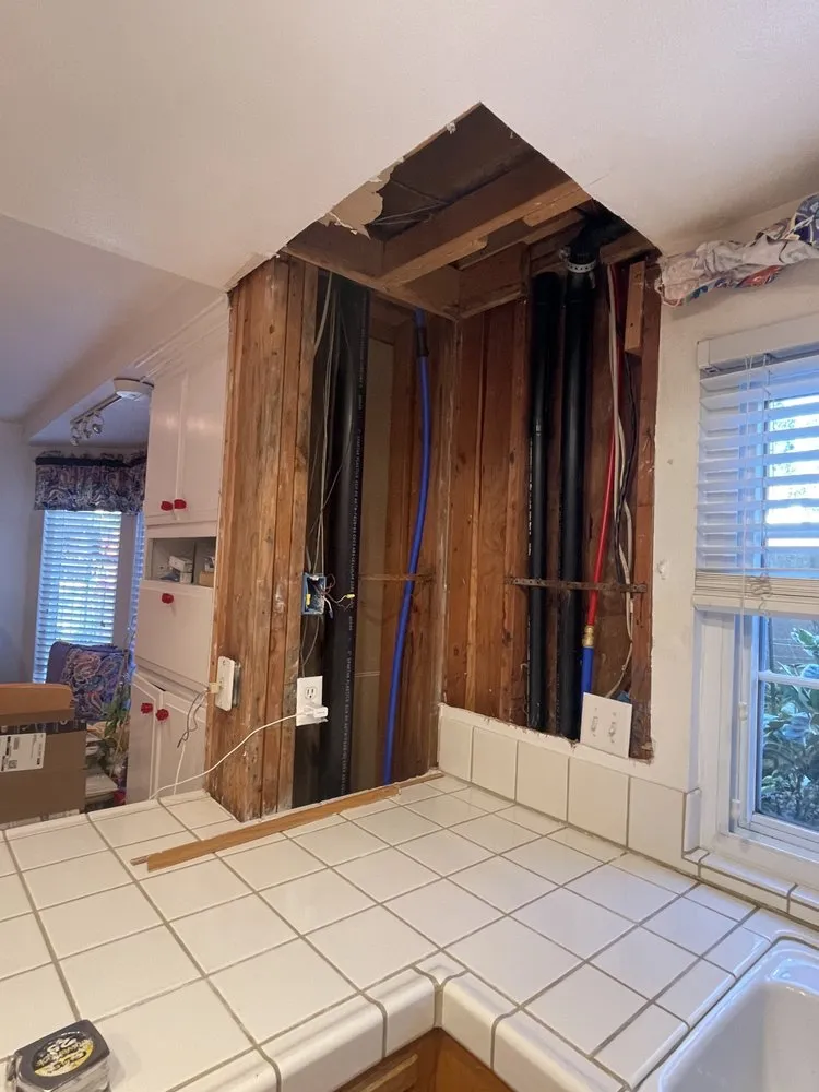 Emergency circuit breaker repair experts serving ,  - Fix-It Brothers