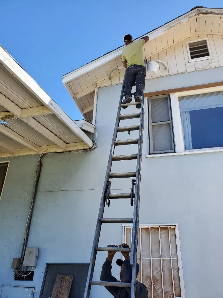 Affordable circuit breaker repair experts serving Reseda, CA - Fix It Handyman