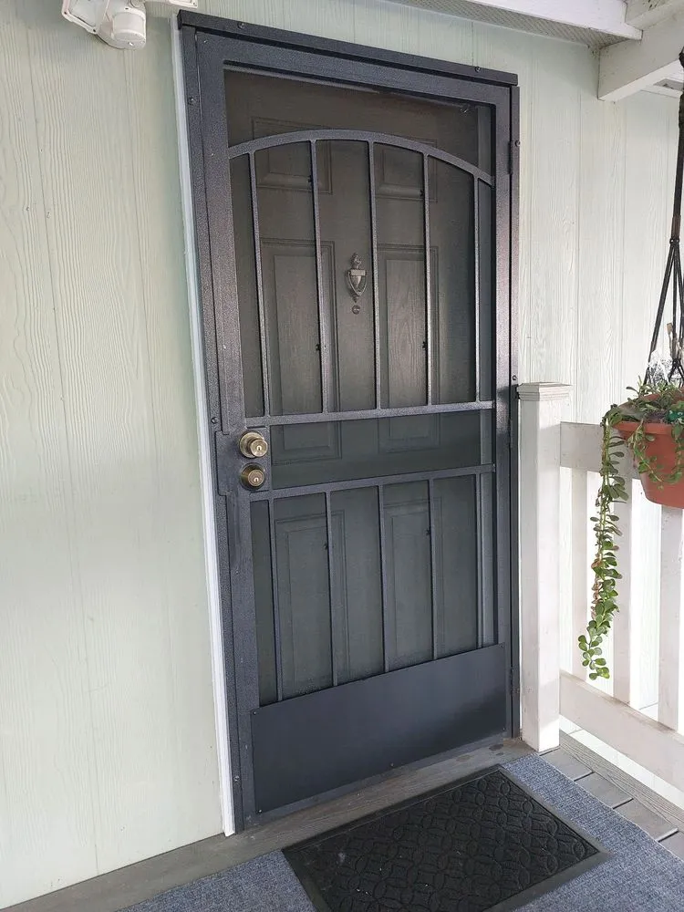 Slide of Fixi Handyman services