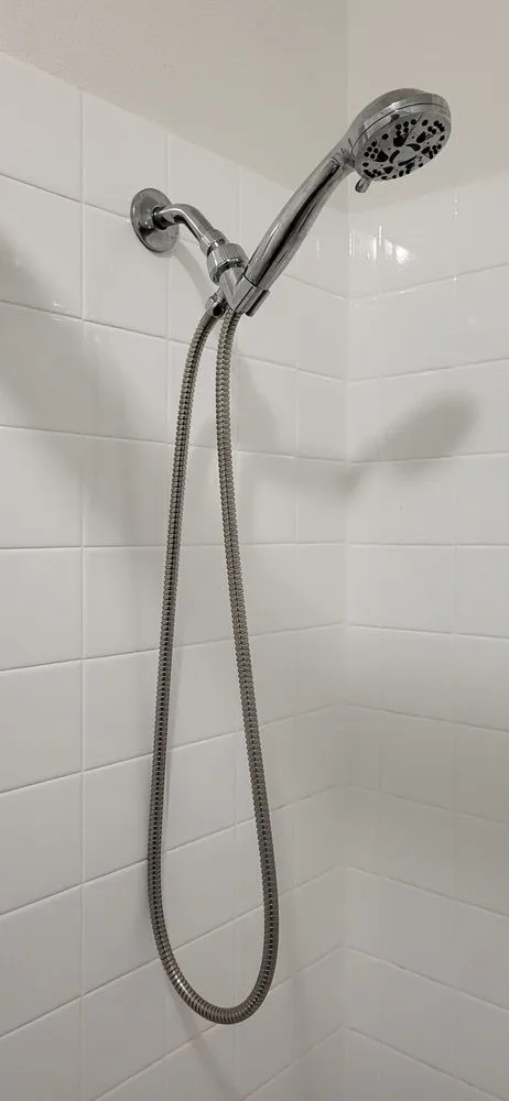 Slide of Fixi Handyman services