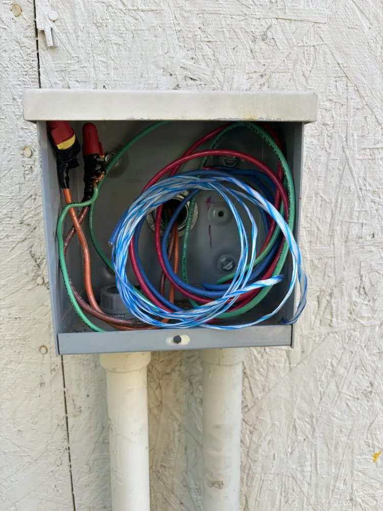 Slide of FixiTElectric