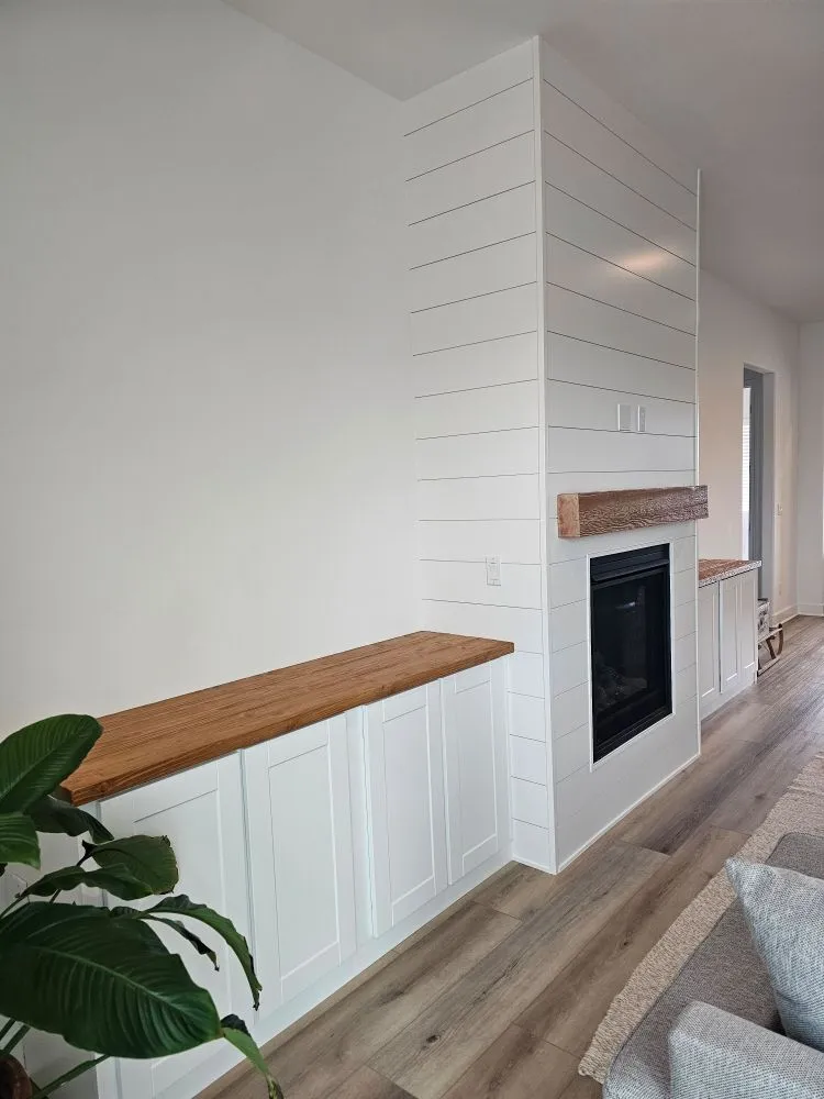 Slide of Fixmaster Handyman Service