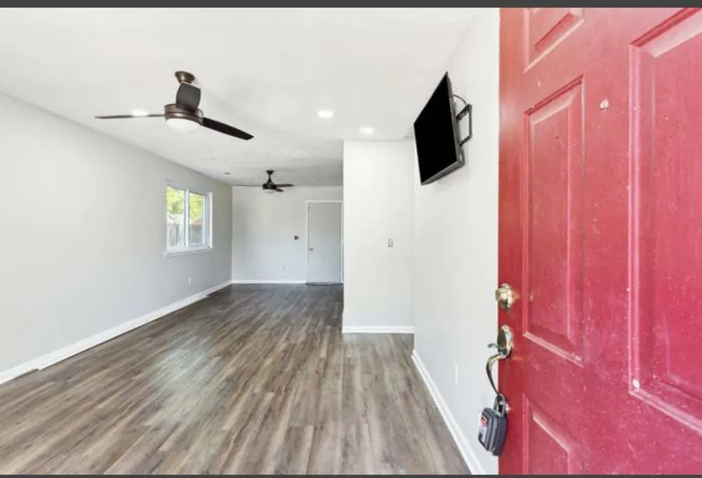 Slide of Fixx It Man Son