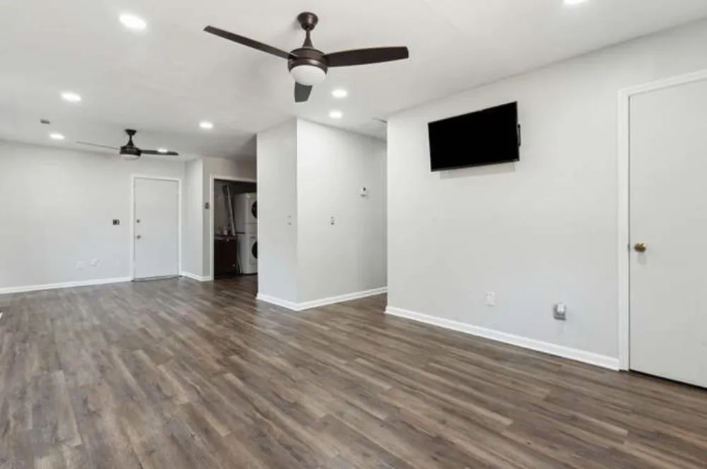 Slide of Fixx It Man Son