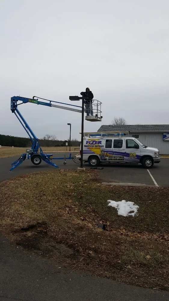 Expert electrician providing electrical repair in Spotsylvania, VA - Fizer Electrical Services