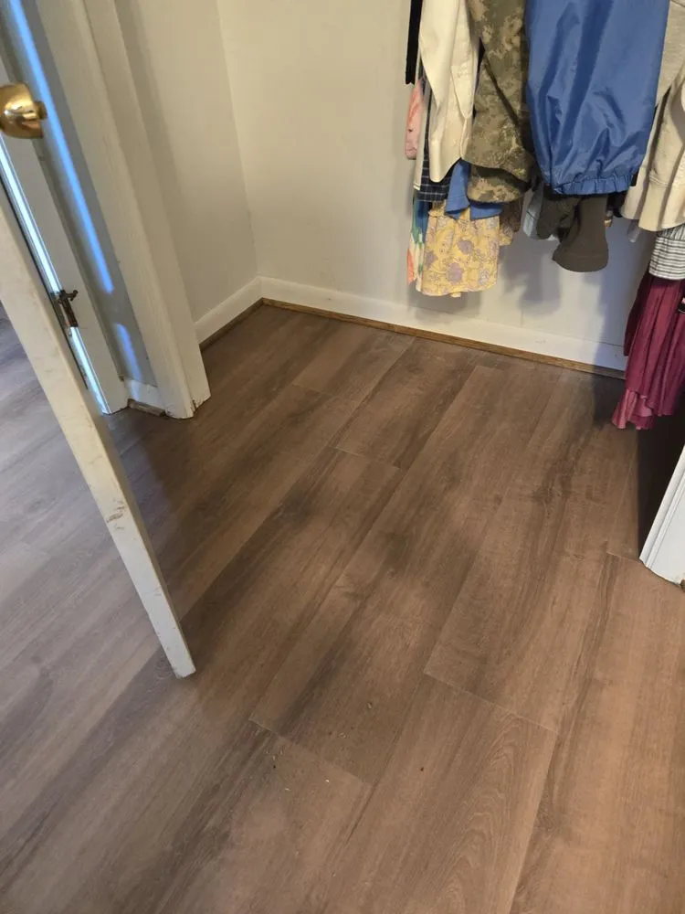 Slide of Flag Contracting