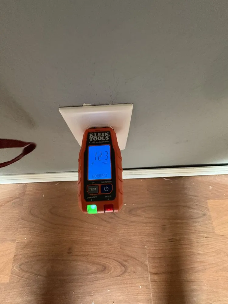 Slide of Flash Construction 