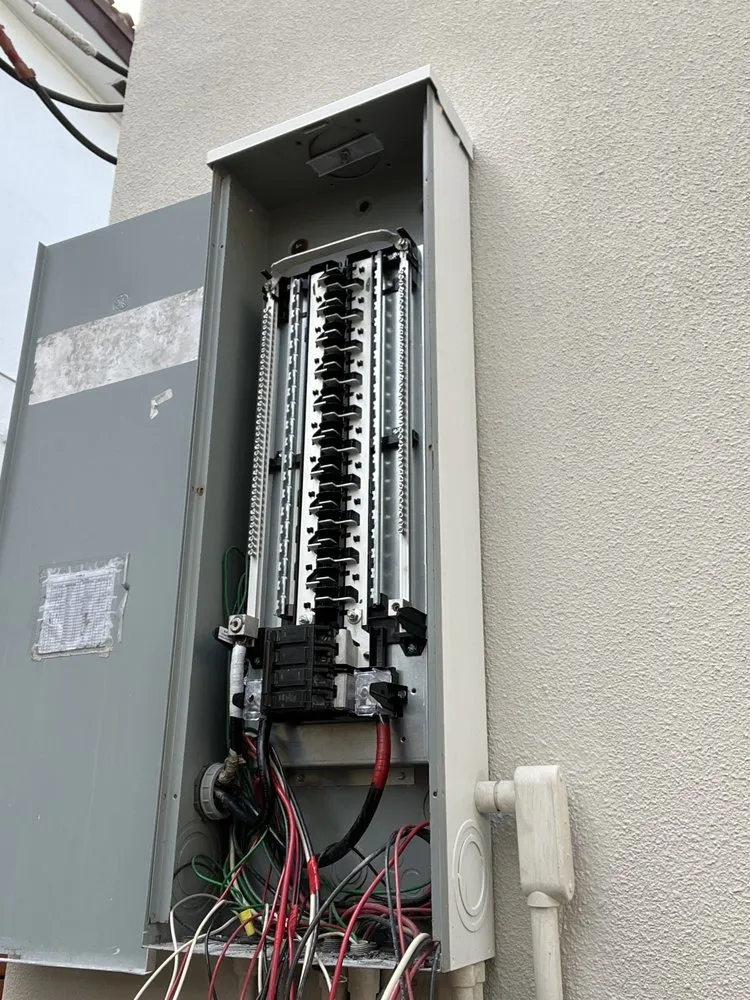 Slide of Flash Electric