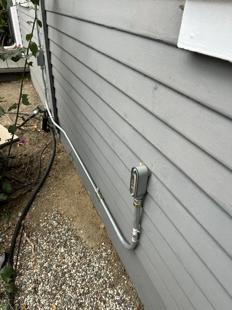 Slide of Flash Electric