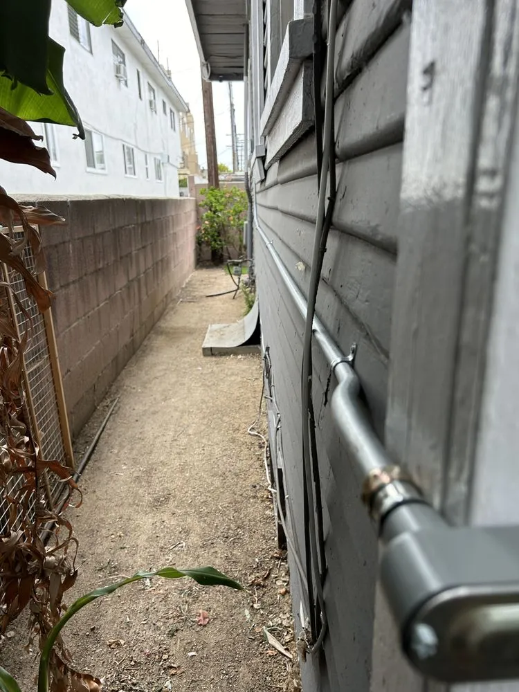 Slide of Flash Electric