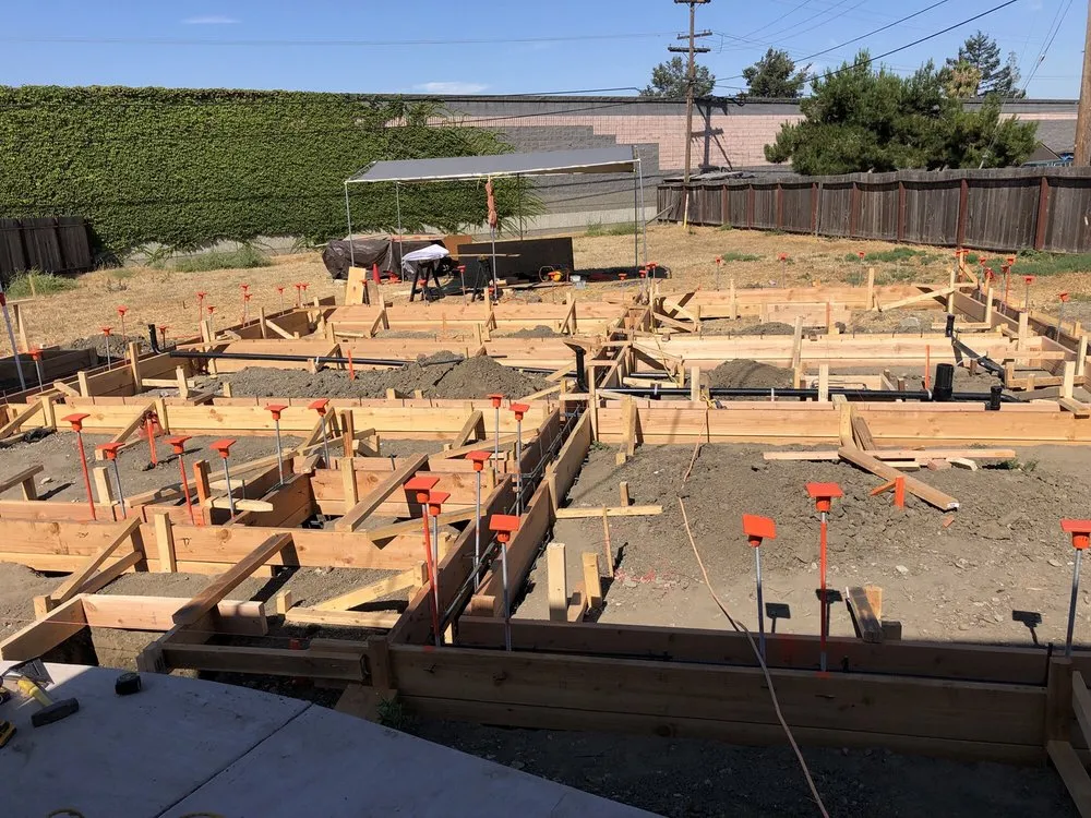 Slide of Flash Electric