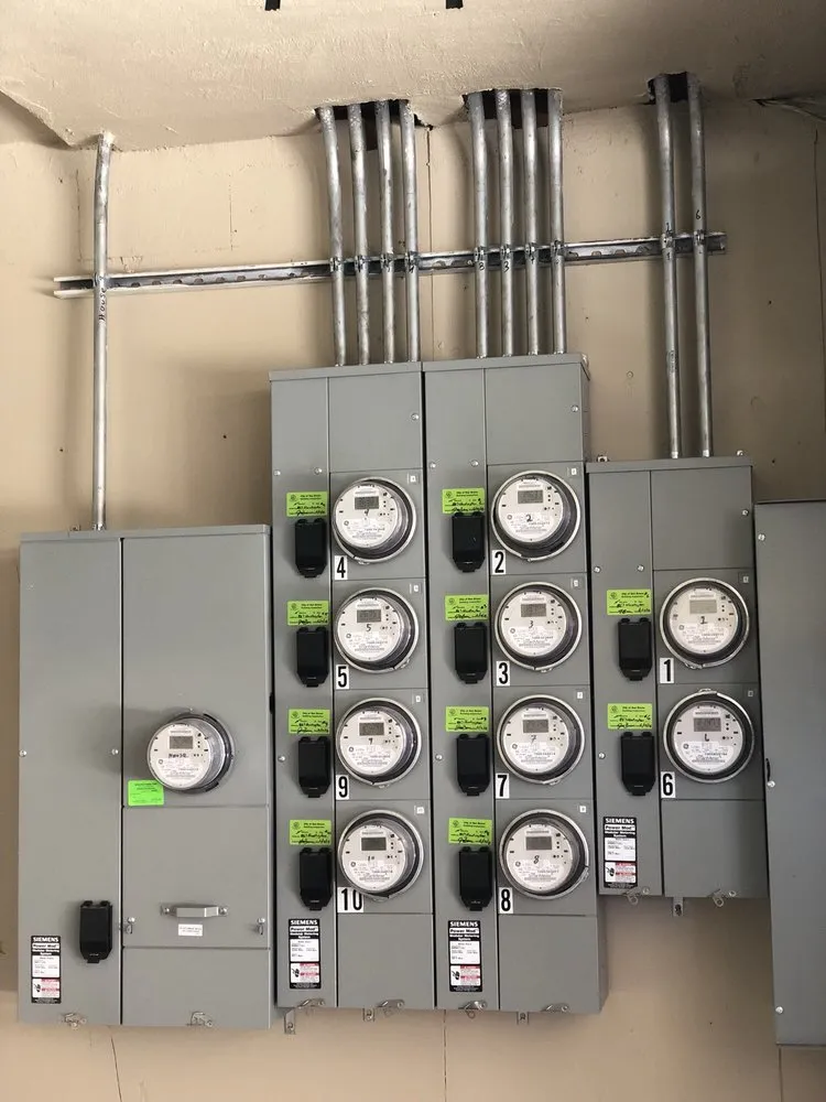 Slide of Flash Electric