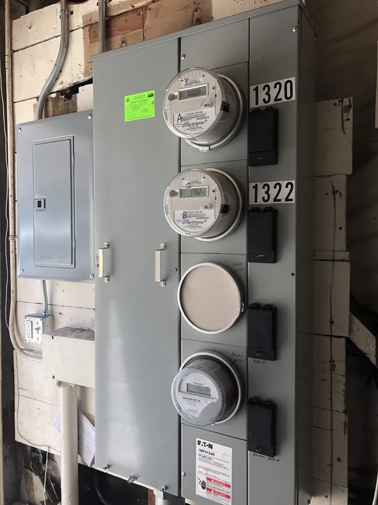 Slide of Flash Electric