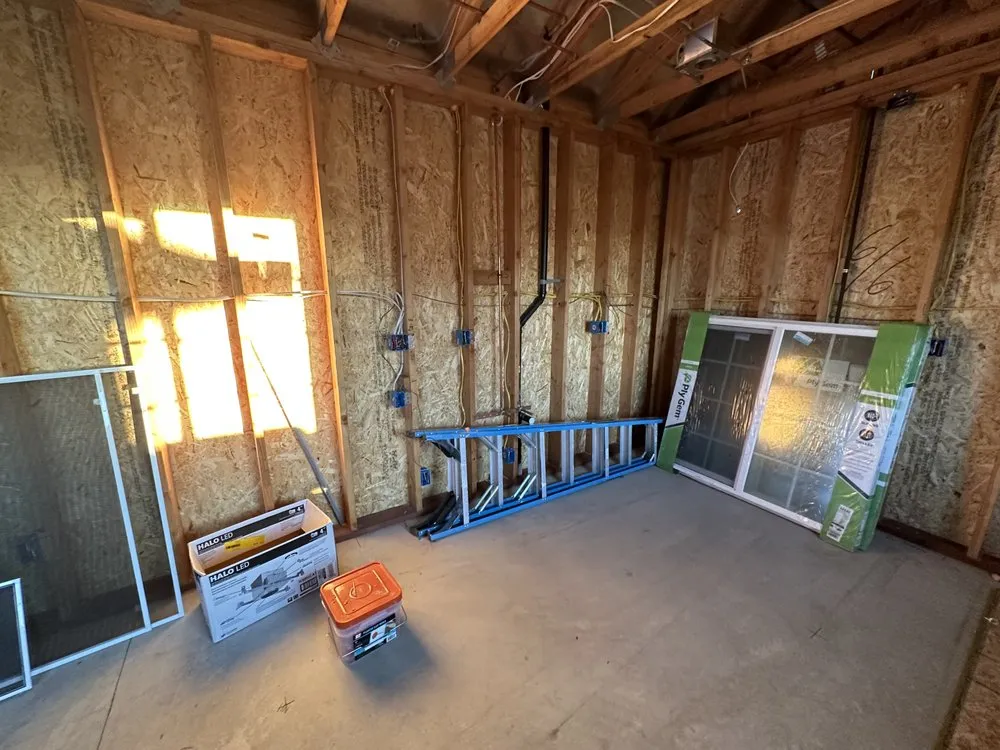 Licensed electrician providing wiring installation in Lincoln Acres, CA - Flash Electrical Services