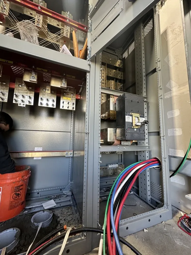 Affordable emergency electrical service service in Lincoln Acres, CA - Flash Electrical Services