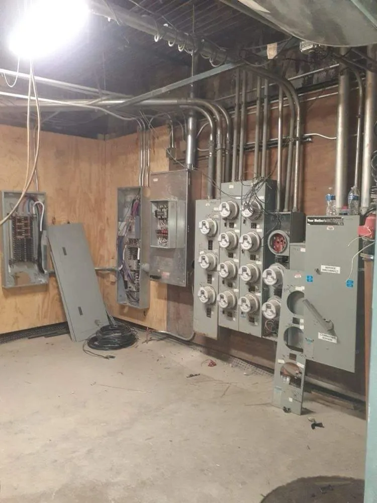 Slide of Flash Electrical Solutions