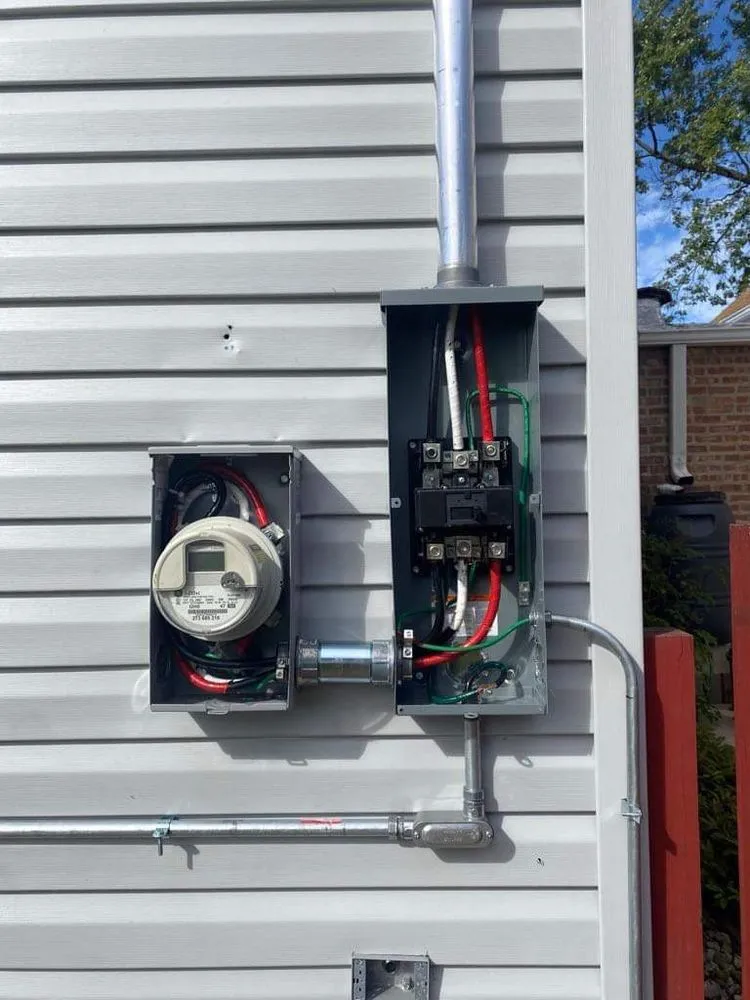 Slide of Flash Electrical Solutions