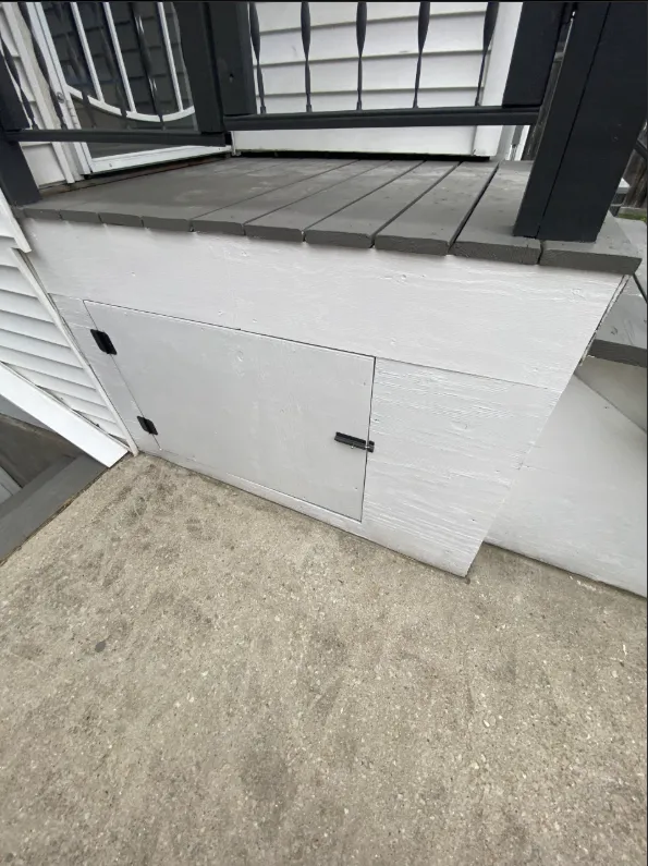 Slide of Flash Handy