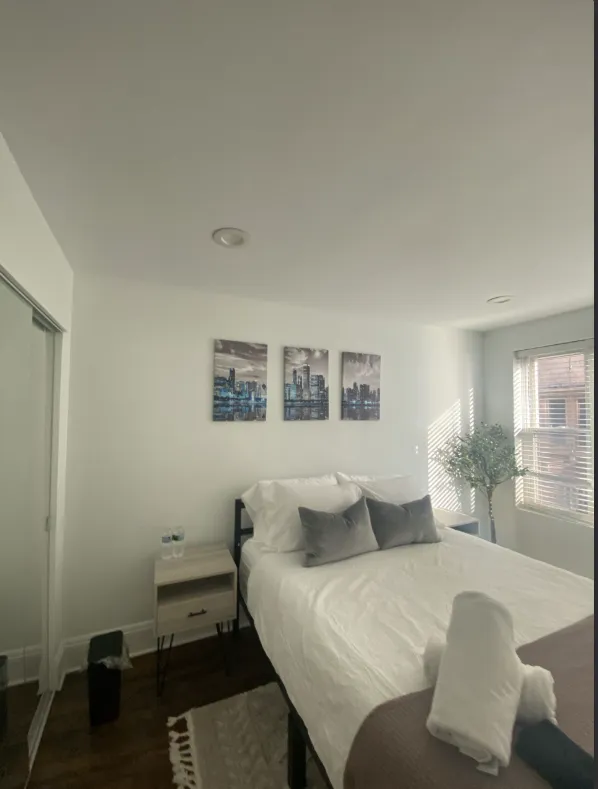 Slide of Flash Handy