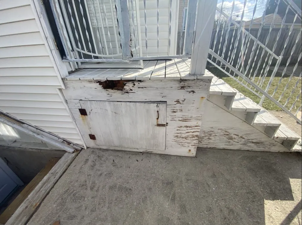 Slide of Flash Handy