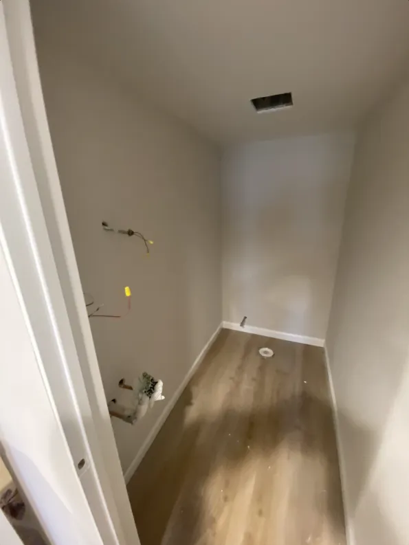 Slide of Flash Handy