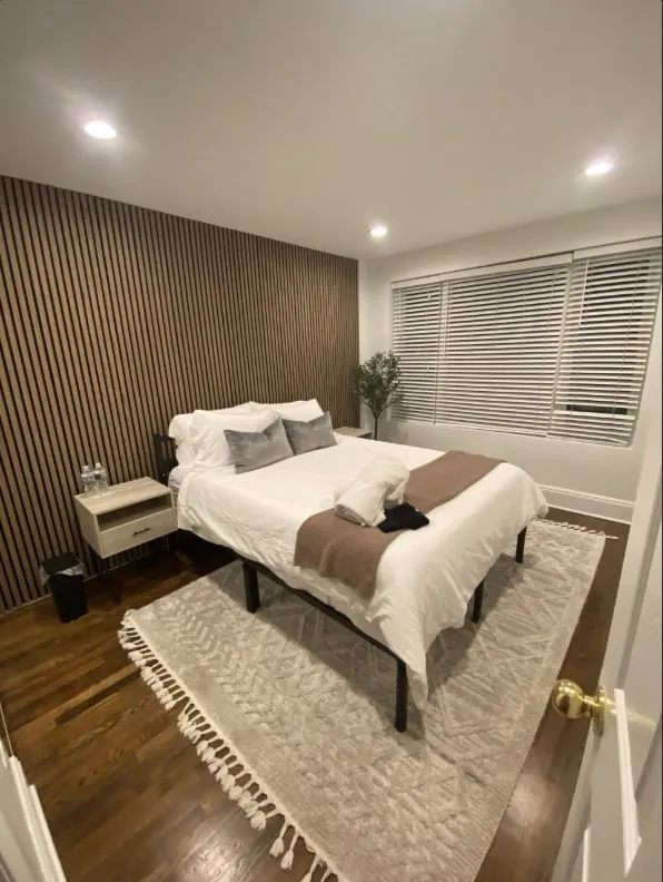 Slide of Flash Handy